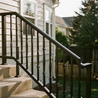 Aký je najlepší materiál pre vonkajšie zábradlie?